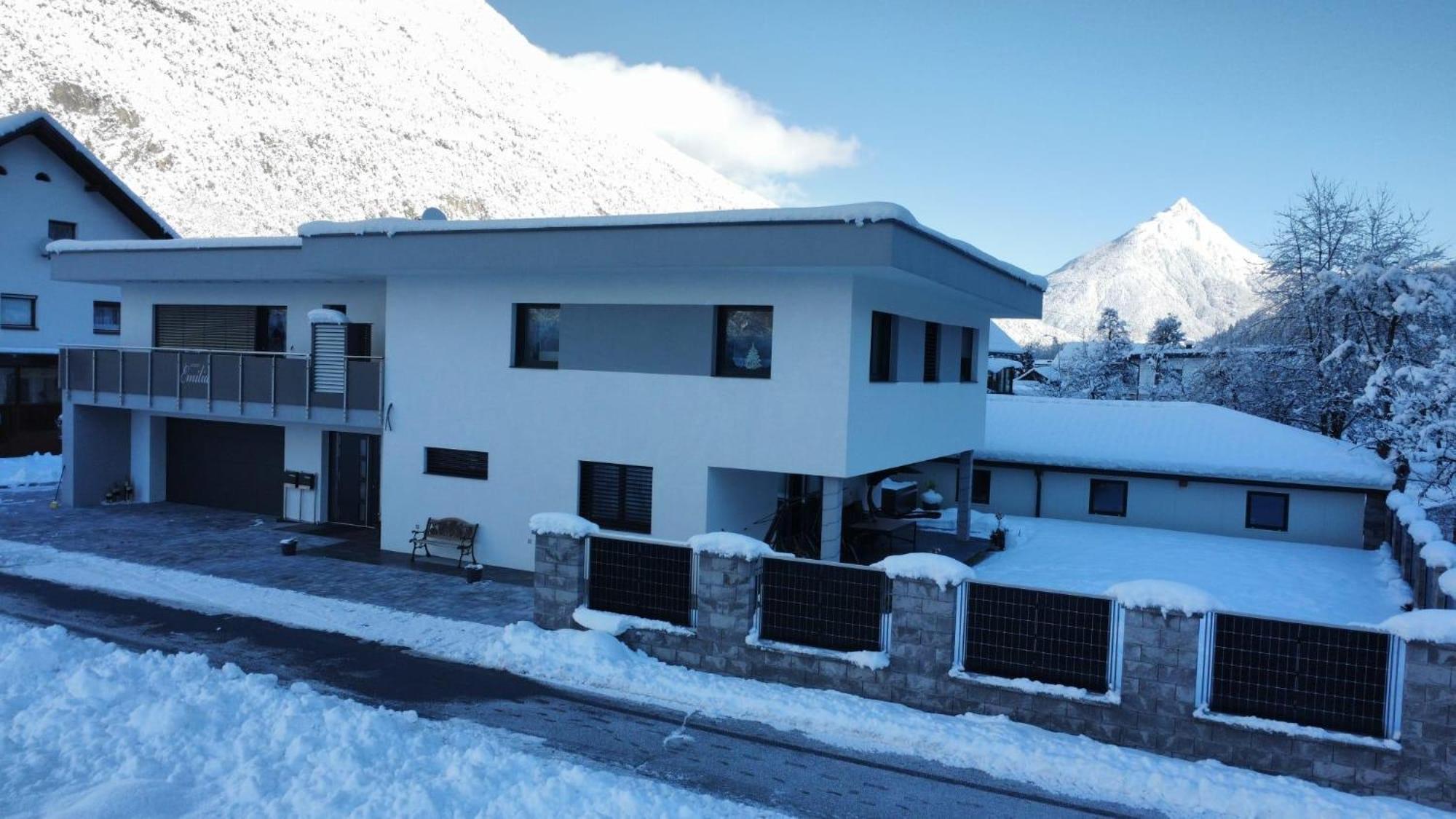 Apart Emilia Schönwies Exteriör bild