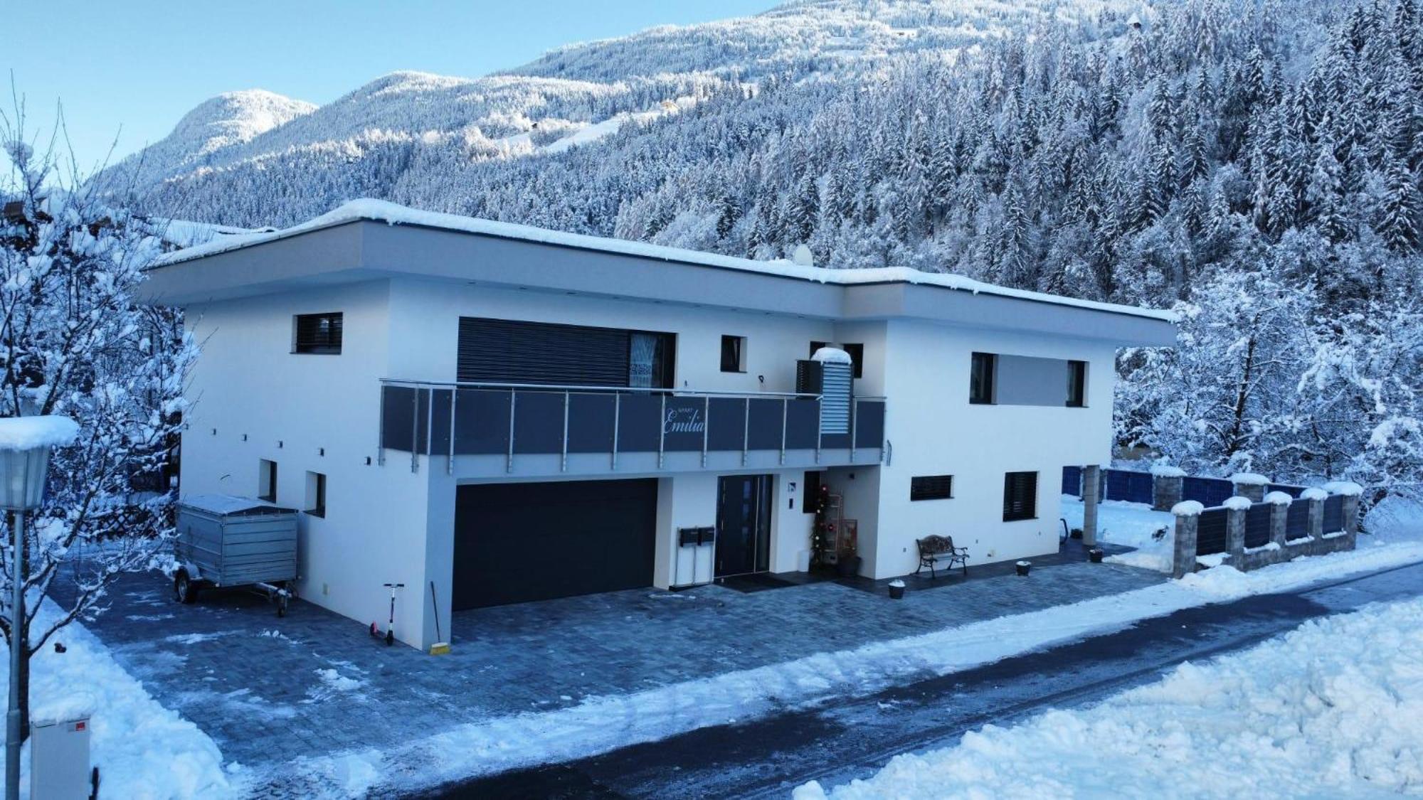 Apart Emilia Schönwies Exteriör bild