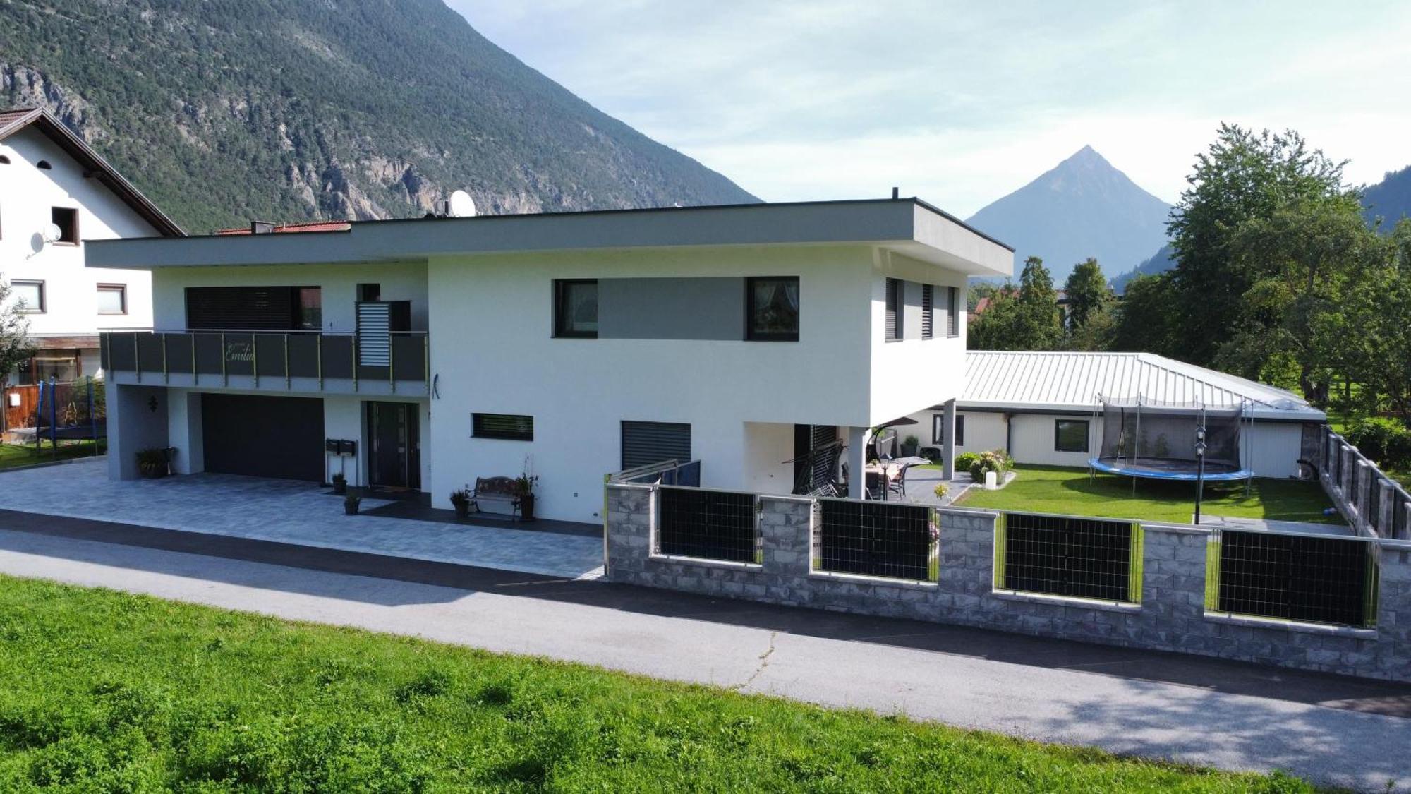 Apart Emilia Schönwies Exteriör bild